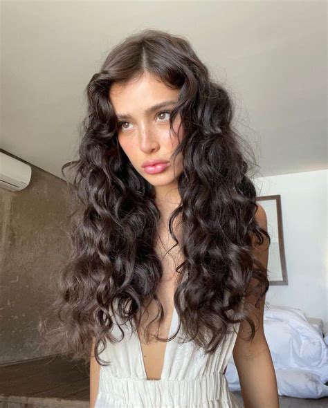 Pin De Marie Schmitt Em Curly Hair Outfits Summer Edition Em 2024 Inspiração Cabelo Cabelo