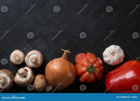 Alimento Do Vegetariano Que Cozinha O Conceito Imagem De Stock Imagem