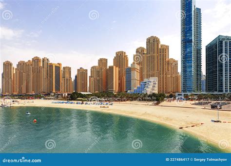 Vistas A La Playa De Jumeirah Beach Residence Dubai Imagen De Archivo