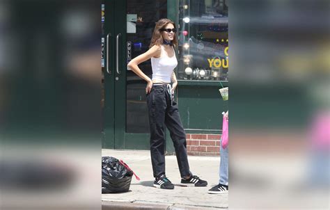 Kaia Gerber Looks Scary Skinny Photos