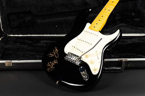 2016 Fender The Edge Stratocaster Played And Signed By Richie Sambora