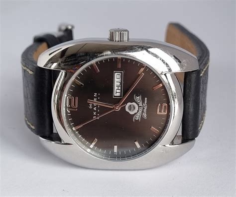 Rare Danish SKAGEN Gammel Dansk Bitter Dram Black Dial Men S Day Date