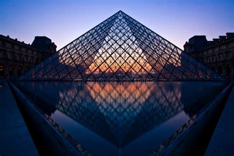 Louvre pyramid night editorial stock photo. Image of historic - 16065833