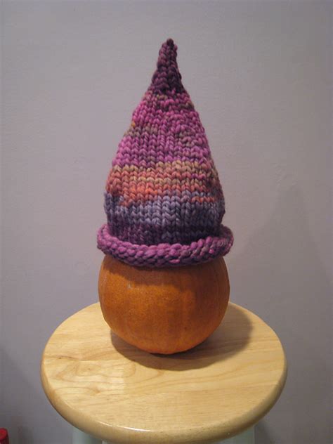 Ravelry Pointy Elf Hat Pattern By Joelle Hoverson