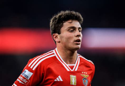 Für 120 Millionen: Manchester United will Benfica-Toptalent Joao Neves ...