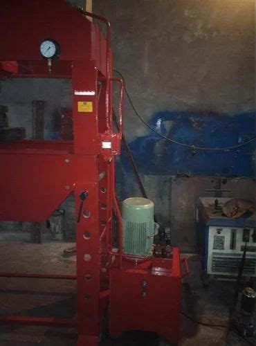 Hp Red Hydraulic Power Press Machine V Lpm At Rs In