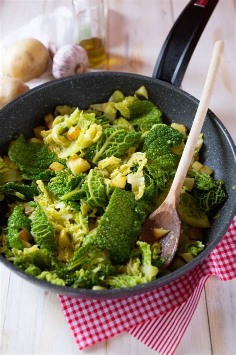 Verza E Patate In Padella Contorno Veloce E Quasi Magia In Cucina