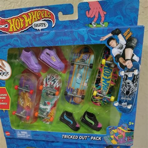 Hot Wheels Toys Hot Wheels Skate Tony Hawk Tricked Out Pack Bored Shoes Fingerboard New