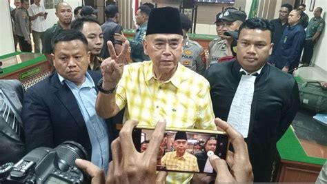 Pimpinan Pondok Pesantren Al Zaytun Panji Gumilang Divonis 1 Tahun