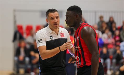 Basket Ball Nationale Horsarrieu Dax Gamarde Veut Tirer Un