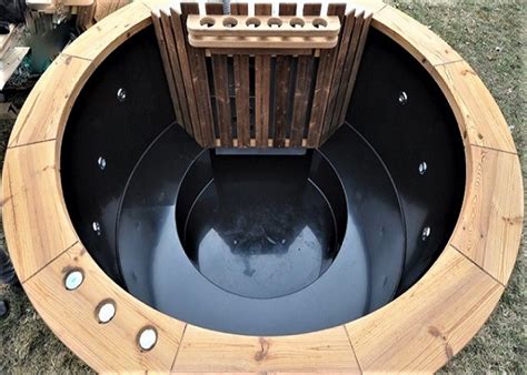 Plastic Hot Tub With Spruce Trim And Hydromassage System