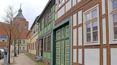 Stadt Osterburg Kauft Markthalle Zur Ck