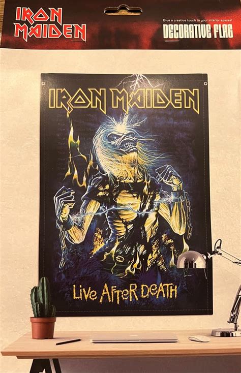 Iron Maiden Live After Death Textiel Poster Bol