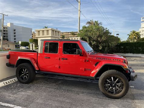 Get Your Jeep Gladiator Lifted Right – A Guide - Jeeps For Sale