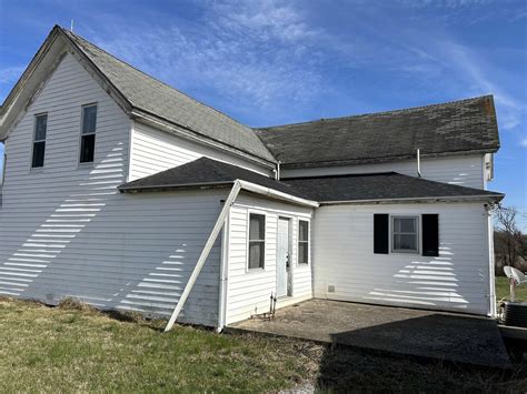 Circa Indiana Fixer Upper Farmhouse For Sale On Acres