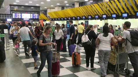 Santos Dumont reabre após mais de 8h fechado 77 voos foram cancelados