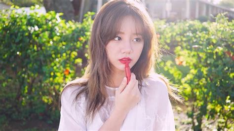 I M T N Th I Son Hot Nh T Khi N Lo T Sao H N M M N Th I Gian G N Y