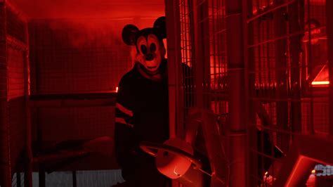 Mickey Mouse devient un tueur en série dans un nouveau film d horreur