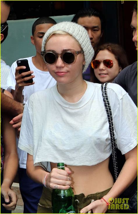 Miley Cyrus Models The TMNT Underwear A Fan Gave Her Photo 3171839