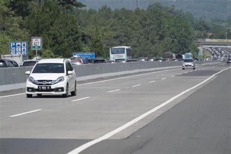 Pentingnya Menyalip Di Jalan Tol Lewat Lajur Kanan Begini Penjelasan