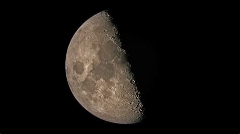 See the half-lit moon during its third quarter phase May 12 | Space