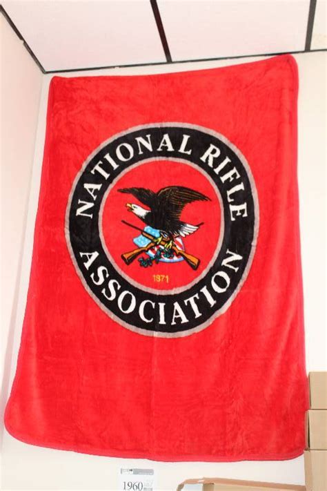 Nra Flag Vintage World Of Wonders Liquidation Sale 2 K Bid