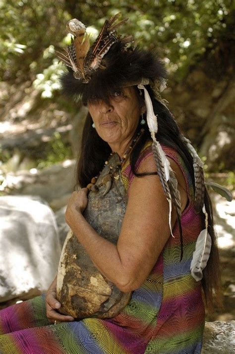 Cecilia Garcia Chumash Medicine Woman Poses Above In Headdress Read More Vcstar