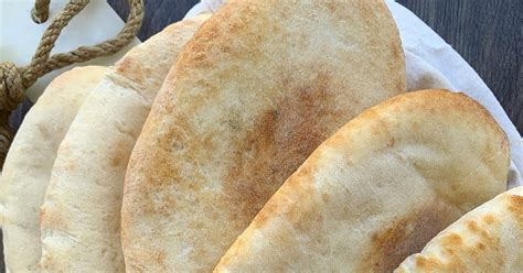 K Br S Pidesi Cypriot Pitta Bread