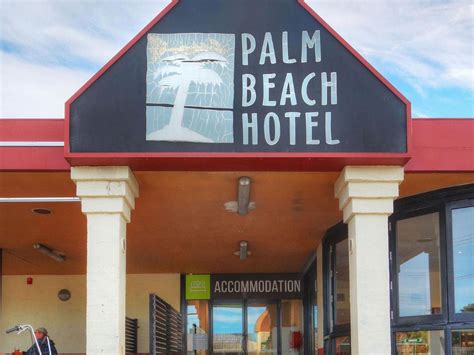 Palm Beach Hotel in Gold Coast - Room Deals, Photos & Reviews