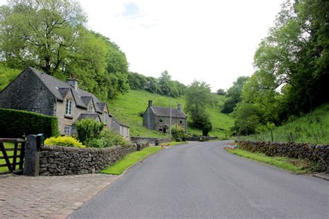 Road Up Hartington Dale © Nigel Mykura Cc By Sa20 Geograph Britain