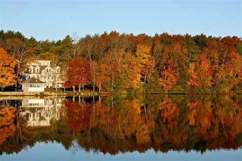 Jacob's Pond - Norwell MA | New england foliage, Places to travel, Great view