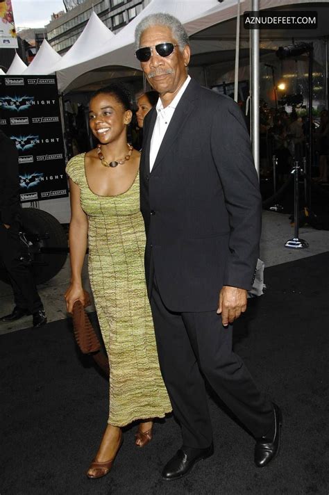 E'DENA HINES Feet - AZNudeFeet