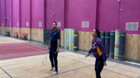 Watch Bihar Deputy Cm Tejashwi Yadav Plays Badminton With Actor Nitu