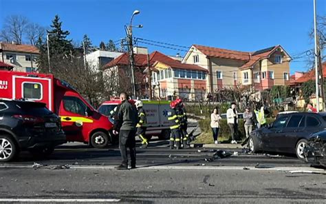 Ziua de Cluj ACCIDENT pe Calea Turzii cu 5 autoturisme şi 8 persoane