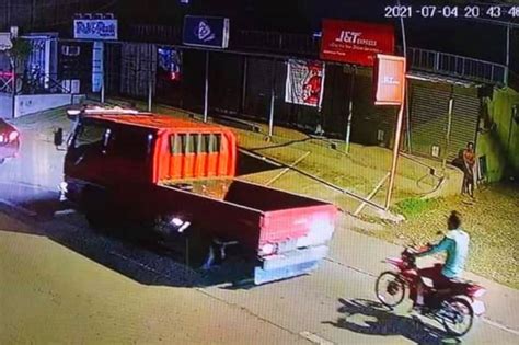 Lalaki Patay Matapos Makabanggaan Ang Tricycle Magulungan Ng Trak Sa Pampanga Abs Cbn News