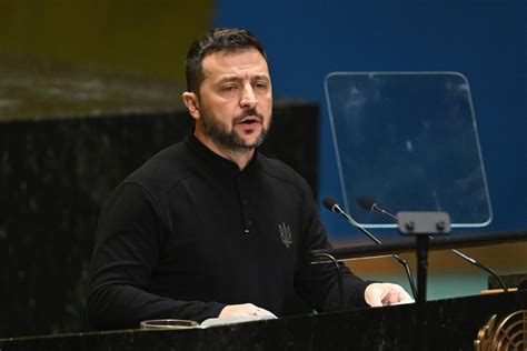 Zelensky Assina Acordos Cro Cia E Pede Unidade Europeia Para