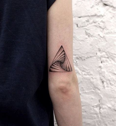 Tout Savoir Sur La Signification Des Tatouages Symbole Protection