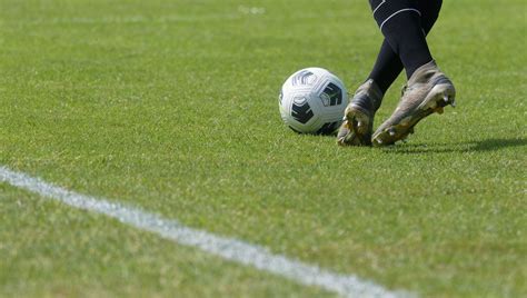 Incidents en marge d un match de foot amateur à Camaret sur Mer plainte déposée et enquête