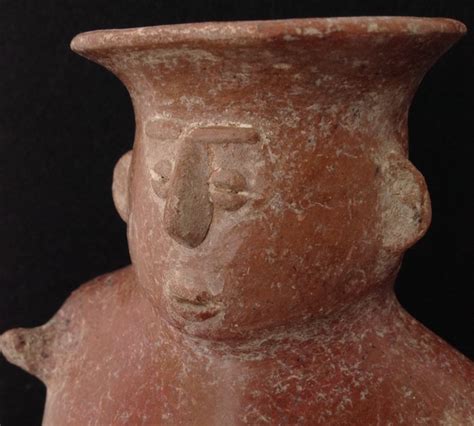 Pre Columbian Pihuamo Redware Pottery Depicting A Female Catawiki