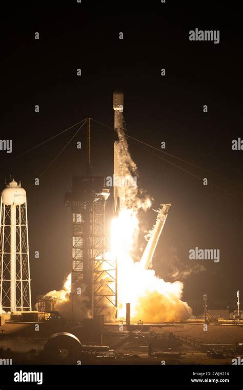 A Spacex Falcon 9 Rocket Carrying Intuitive Machines Nova C Lunar