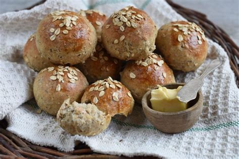 PANCITOS DE AVENA SEMILLAS Y MIEL En 2020 Panecillos De Avena Pan