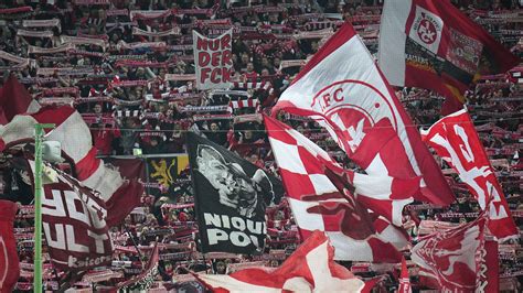 Party am Betzenberg Ein kurioses Tor erlöst den 1 FC Kaiserslautern