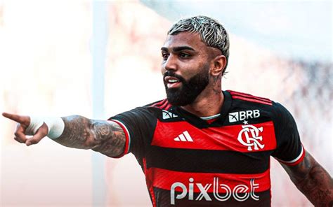 Gabigol fala sobre adaptação de novos jogadores do Flamengo e ressalta