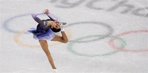 Watch Russian Olympic Figure Skater Evgenia Medvedeva S Flawless Sailor Moon Routine