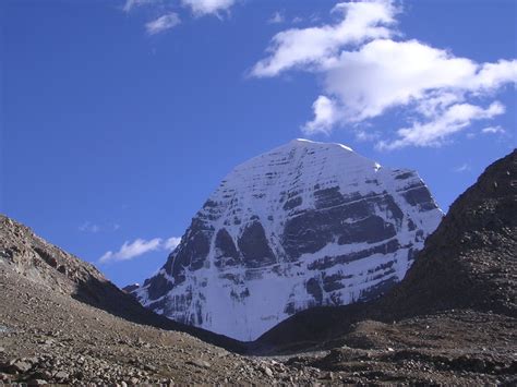 Overland Tour Tibet – Xinjiang with Trekking around Kailash