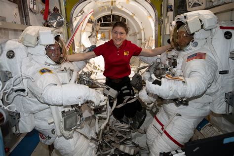 Astronaut Christina Koch Poses With Spacewalkers Andrew Mo Flickr