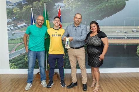 Prefeito Marcos Tonho Recebe Paratleta Medalha De Ouro No Parapan Da