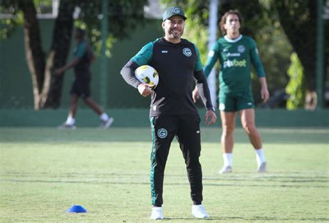 Especial Caso não renove qual ideia de jogo vai deixar Jair Ventura