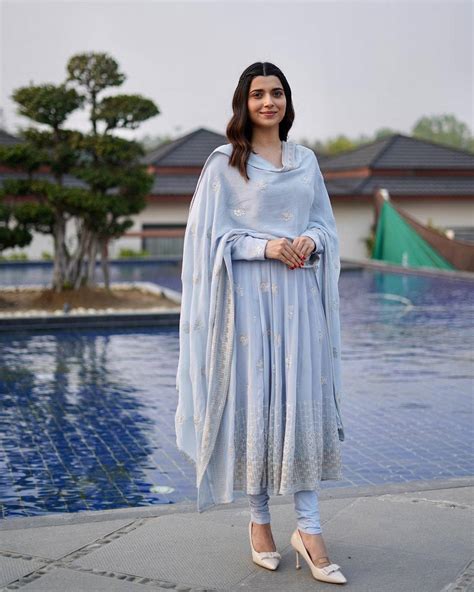 [100 ] Nimrat Khaira Wallpapers