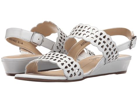 Walking Cradles Womens R-69402Whle-150 WhiteNappa Sandals Size 6 (2E ...